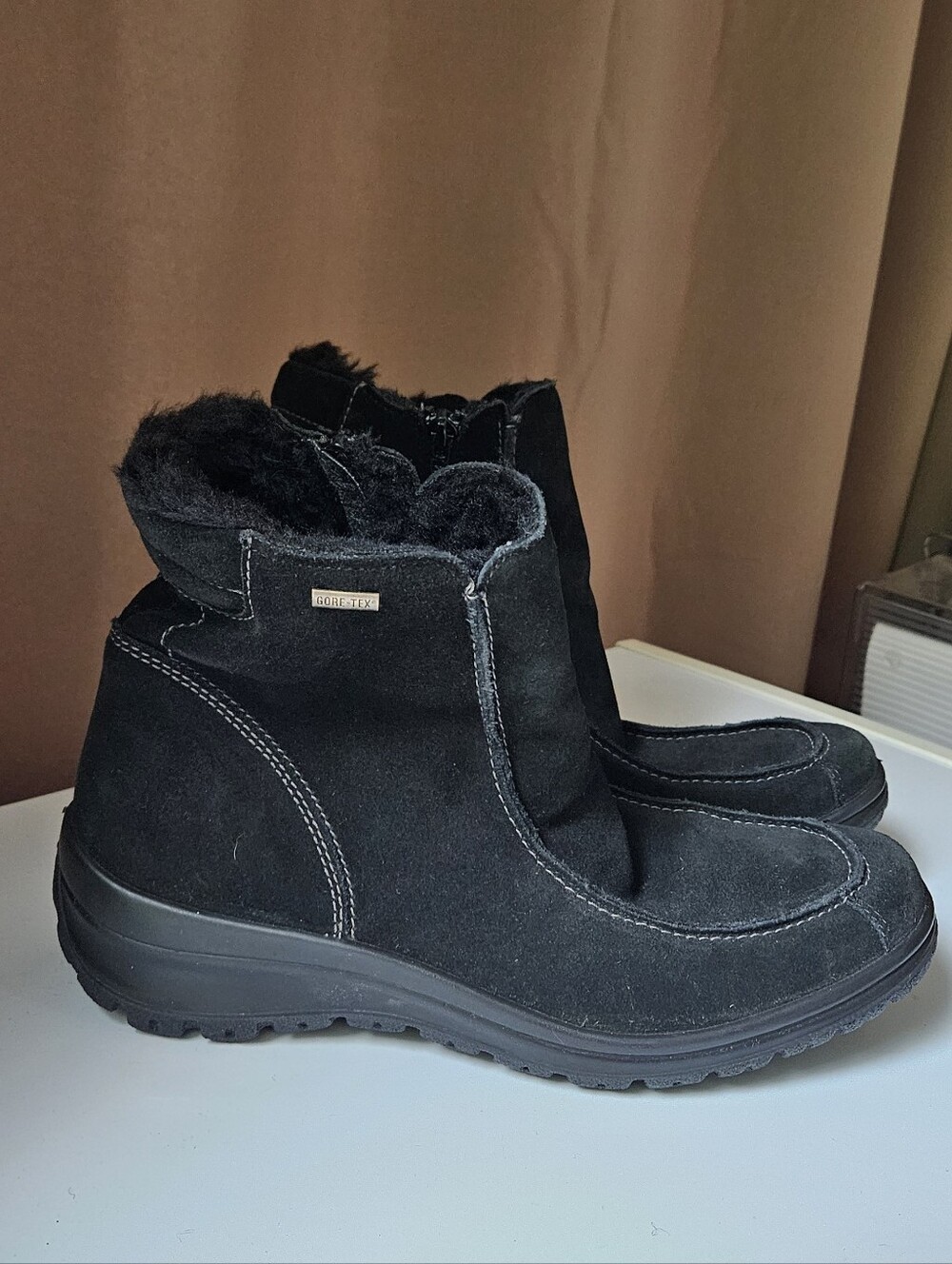ara Women's Black Suede Gore-Tex Faux-Fur Lined Winter Booties Size 10/10.5 US